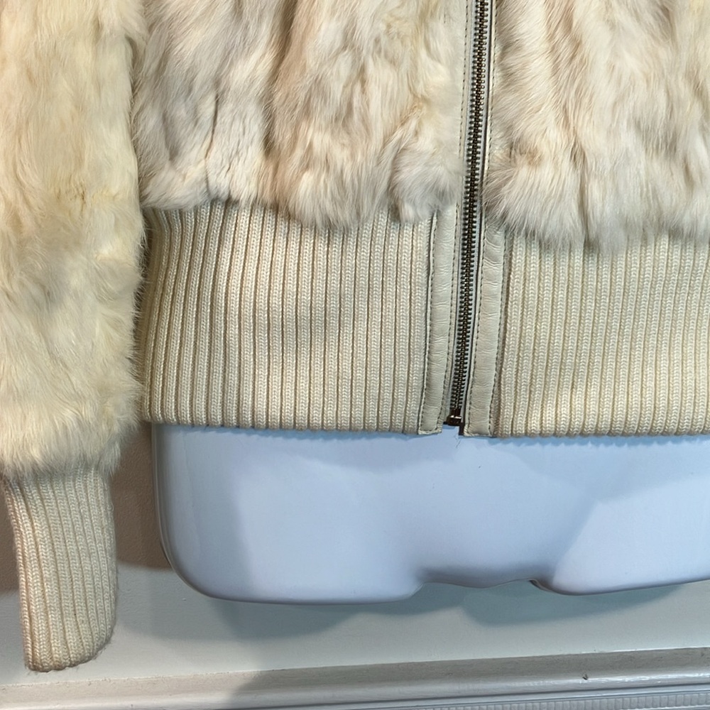 Wilson’s Leather Maxima white fur jacket S - Picture 3 of 7